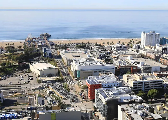 Courtyard By Marriott Santa Monica