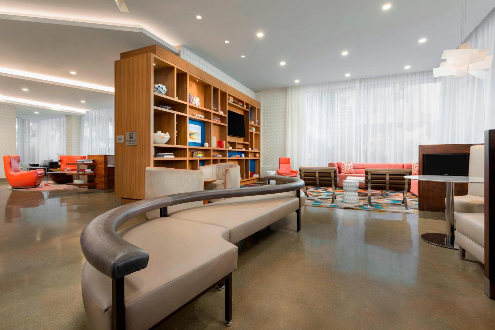 Hotel Courtyard By Marriott Santa Monica