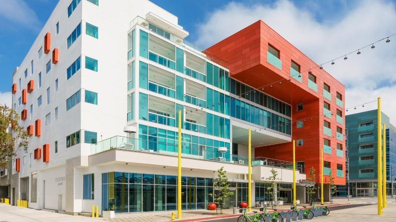 Hotel Courtyard By Marriott